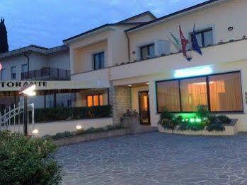 קאסקינה Hotel Santa Lucia מראה חיצוני תמונה